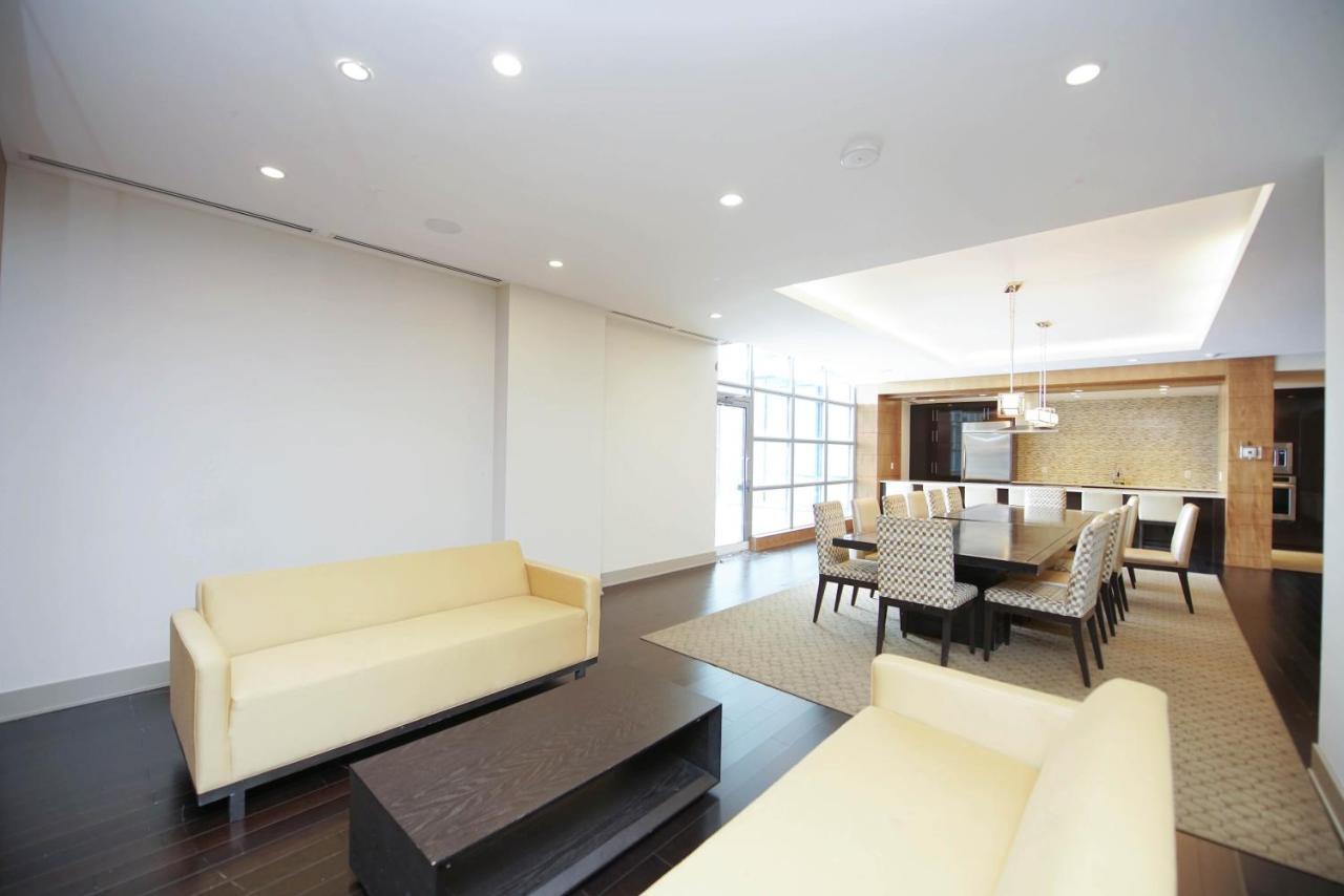 Planurstay- Mississauga Downtown Square One Shopping Centre 외부 사진